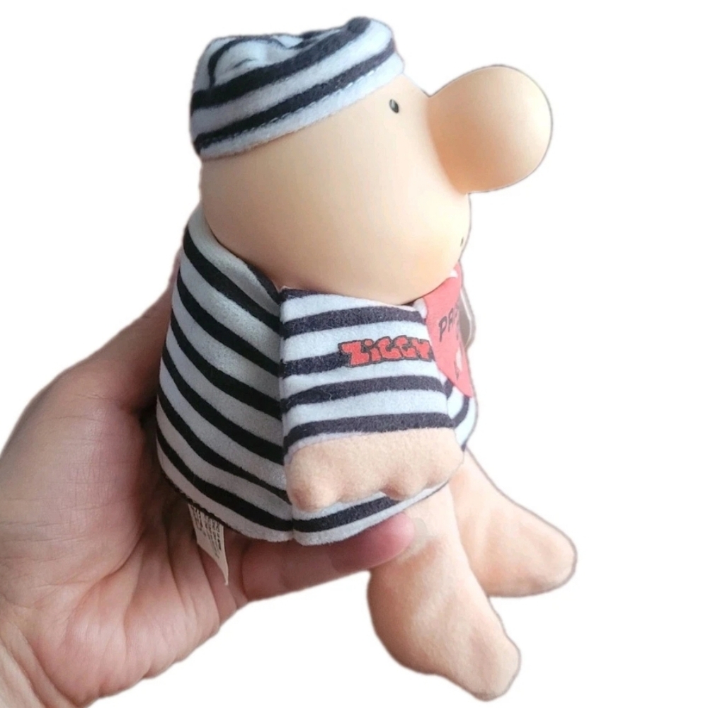 Vintage 90s Ziggy Prisoner of Love Plush Doll w/Tags Red Heart Valentine 7" 1993 - Picture 8 of 11